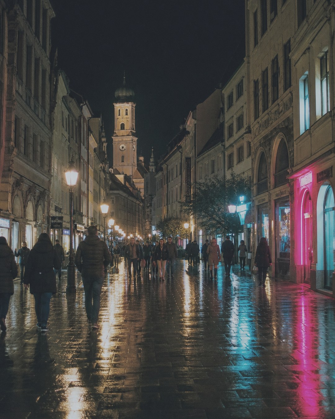 München Neon Fujifilm Film Recipe — Before (original)